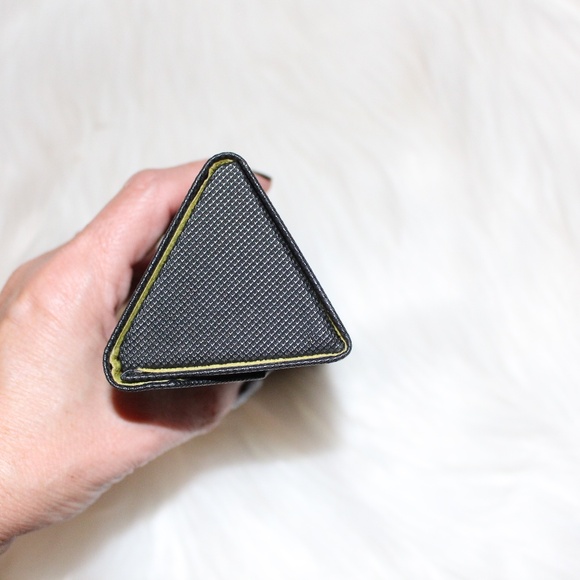 Nicole Miller New York  hard shell foldable glass case - Picture 3 of 5